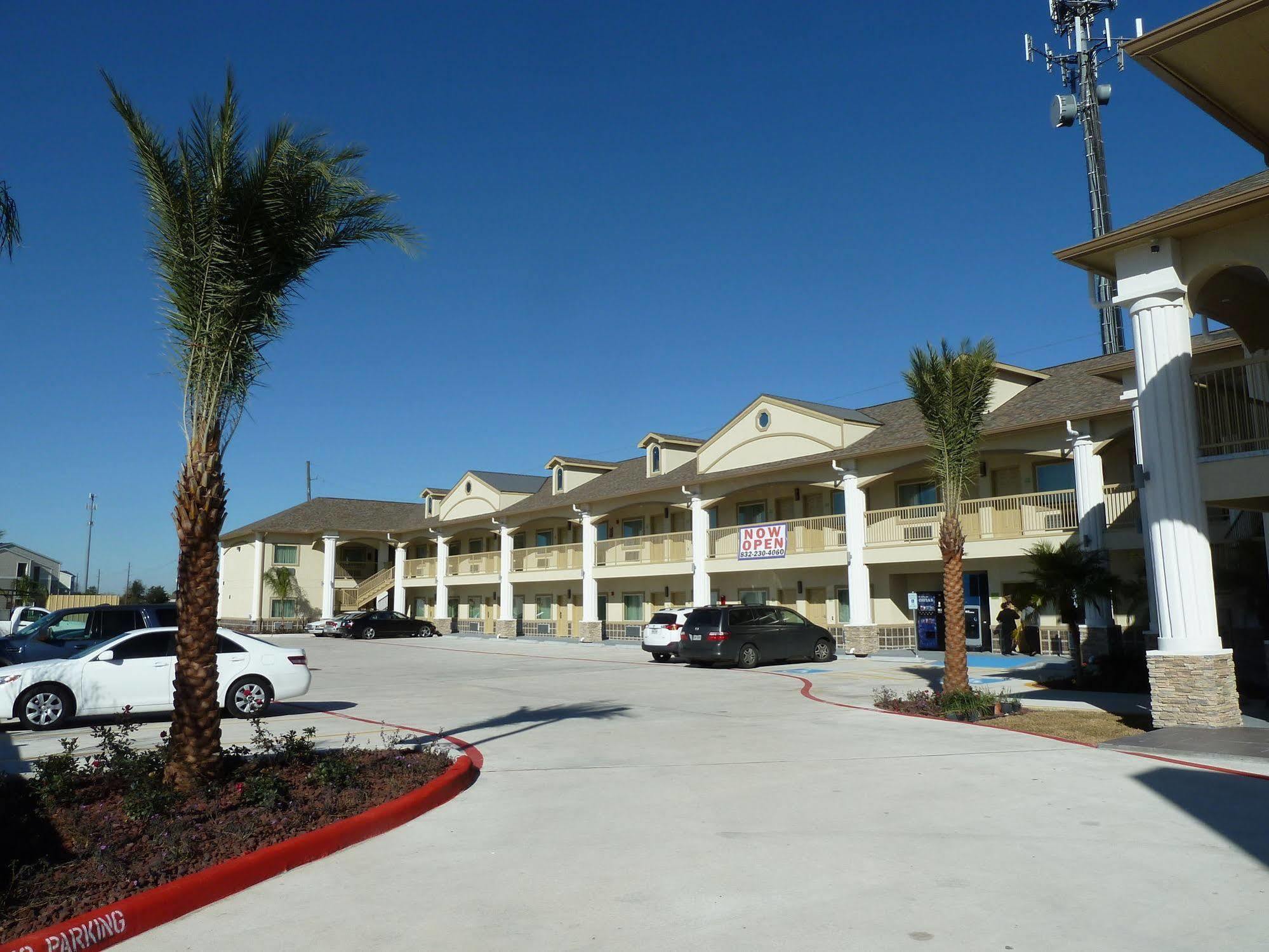 Americas Best Value Inn & Suites - Houston/Hwy 6 & Westpark Mission Bend Esterno foto